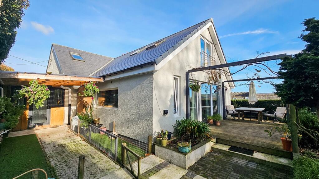 To Book A Viewing Call TPS Lostwithiel on 01208 87