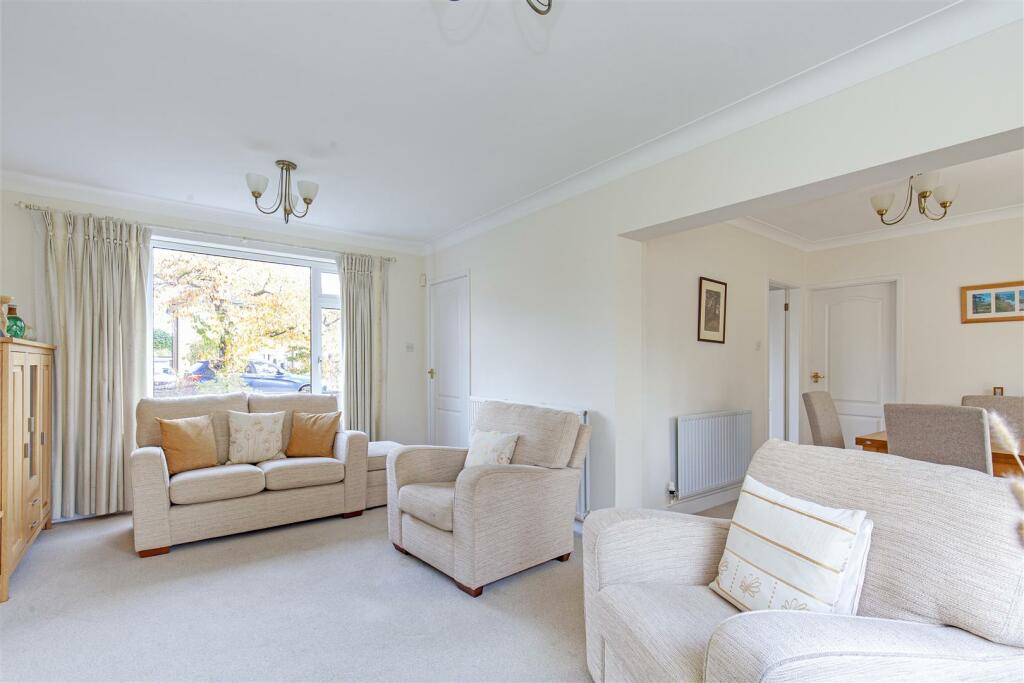 Reception Room-2.jpg