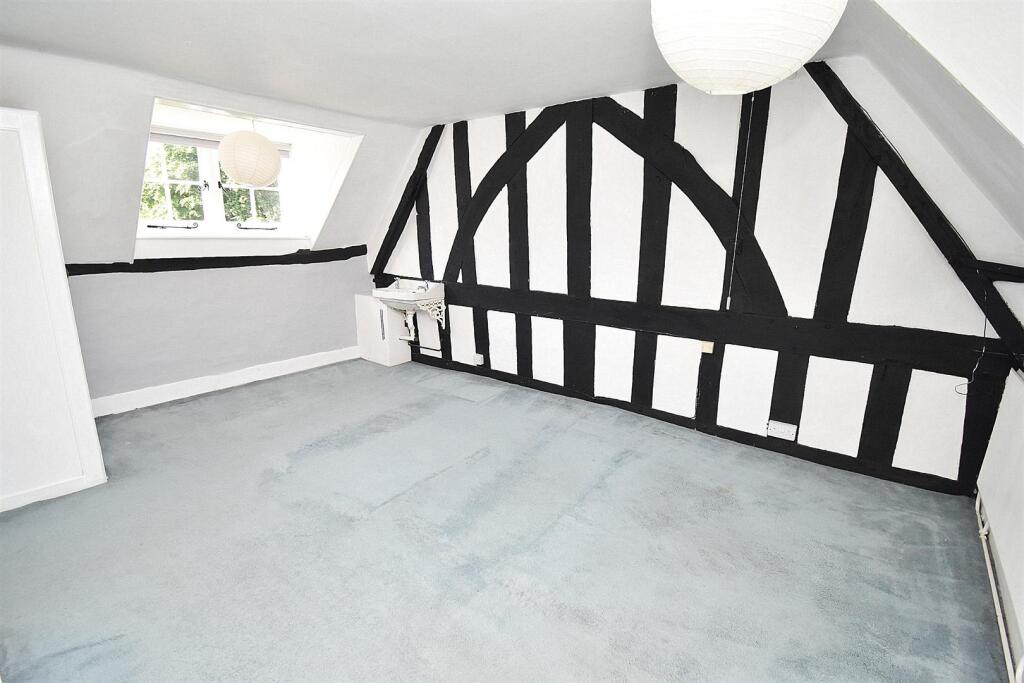 BEDROOM TWO 2.JPG