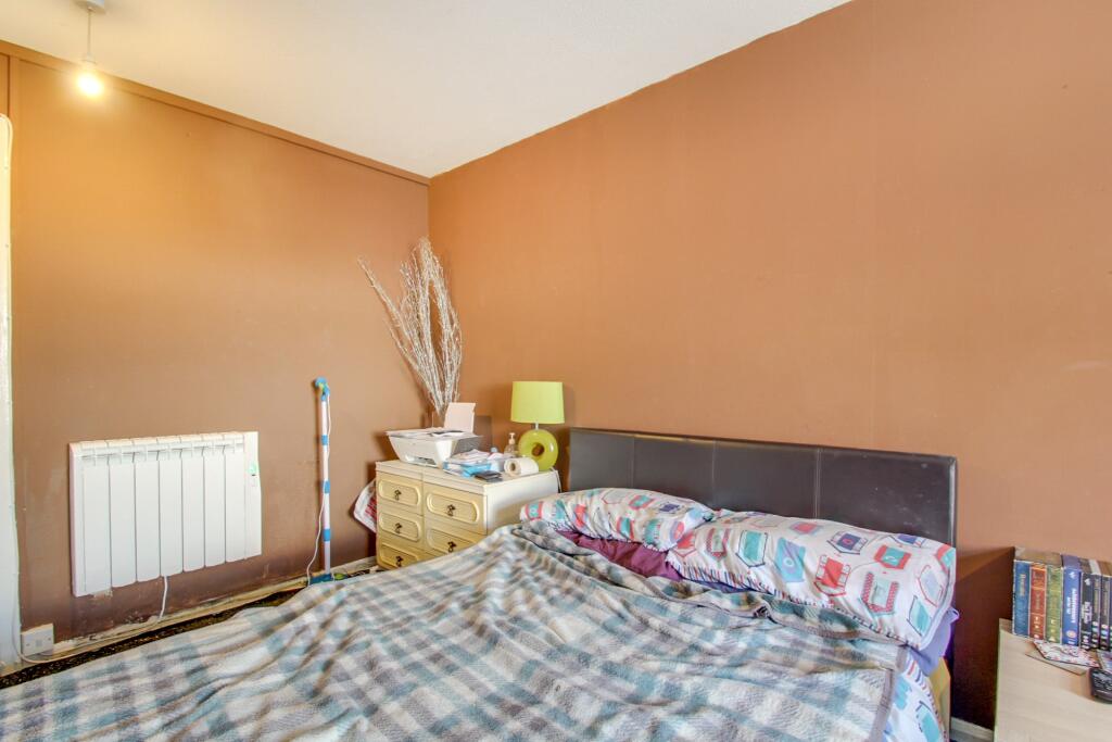 Bedroom-min