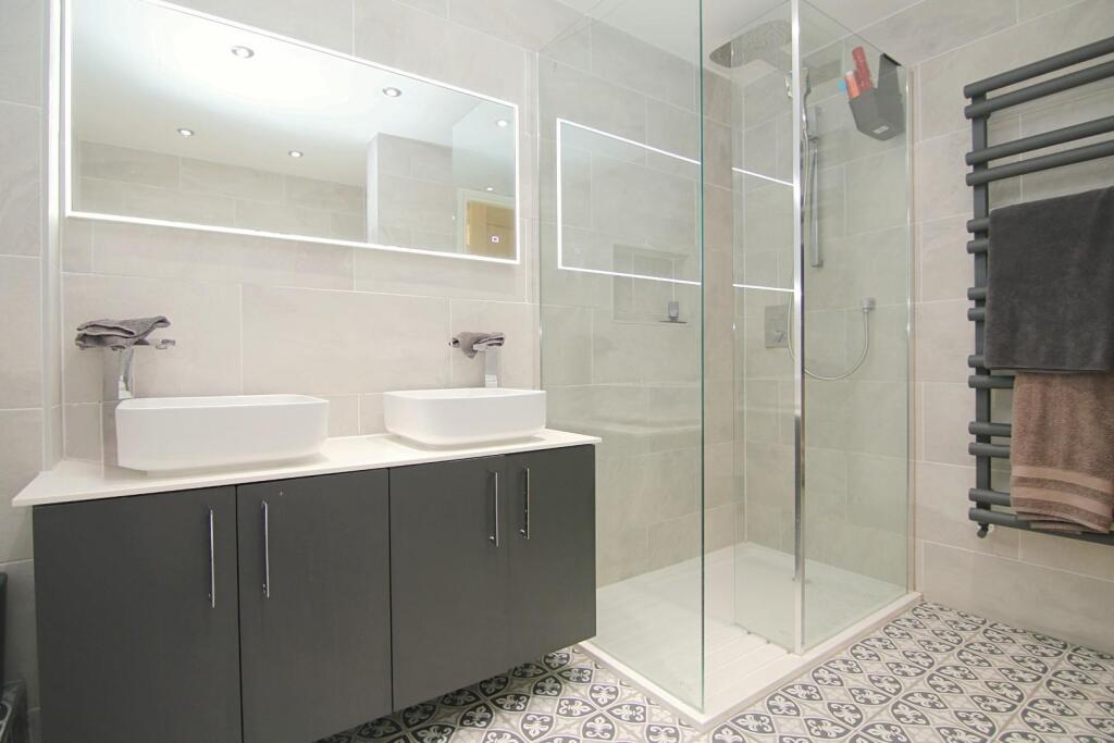 HOUSE BATHROOM