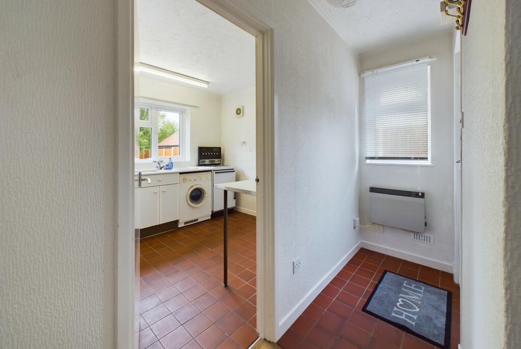 CAM02545G0-PR0256-STILL005