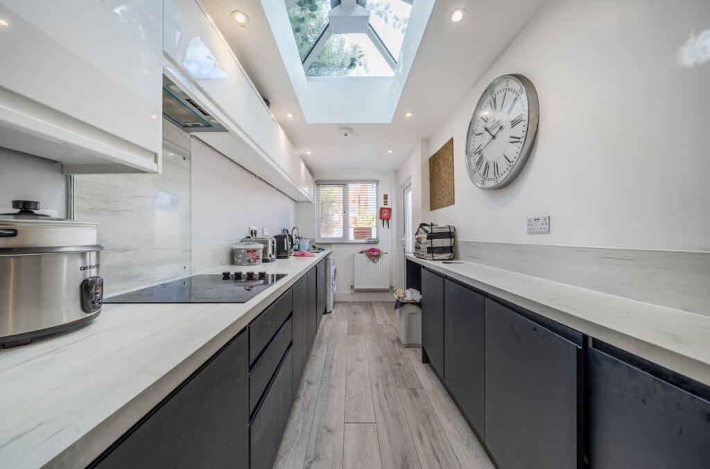 1358608-8-68d5499...