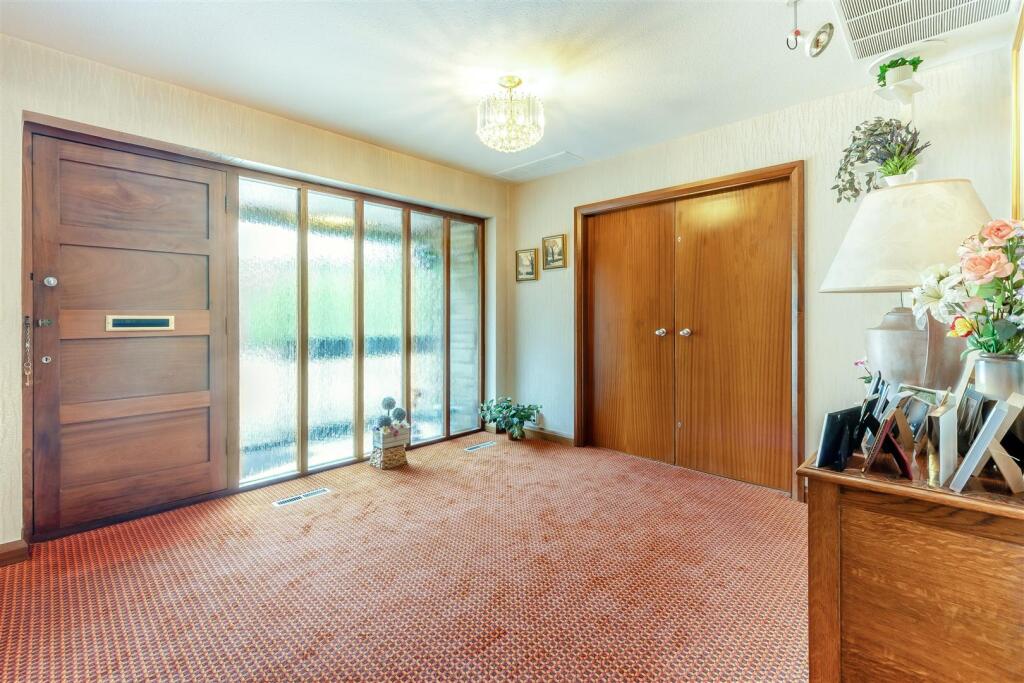 8659041-interior21.jpg