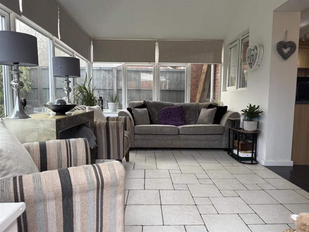 Conservatory / Reception Room Two