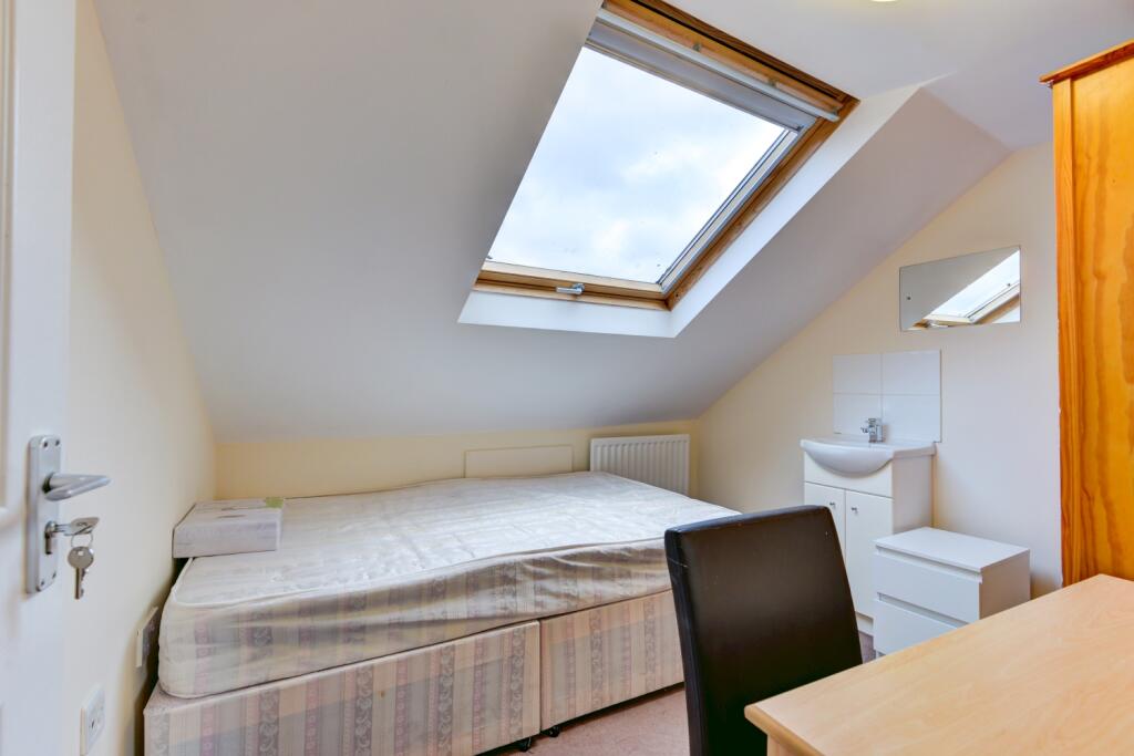 97 Bonchurch Road Bedroom 6 (2)