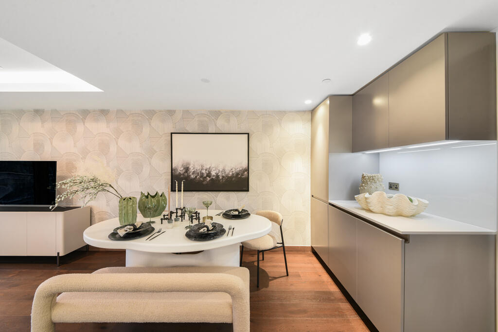C605 show apartment (3).jpg