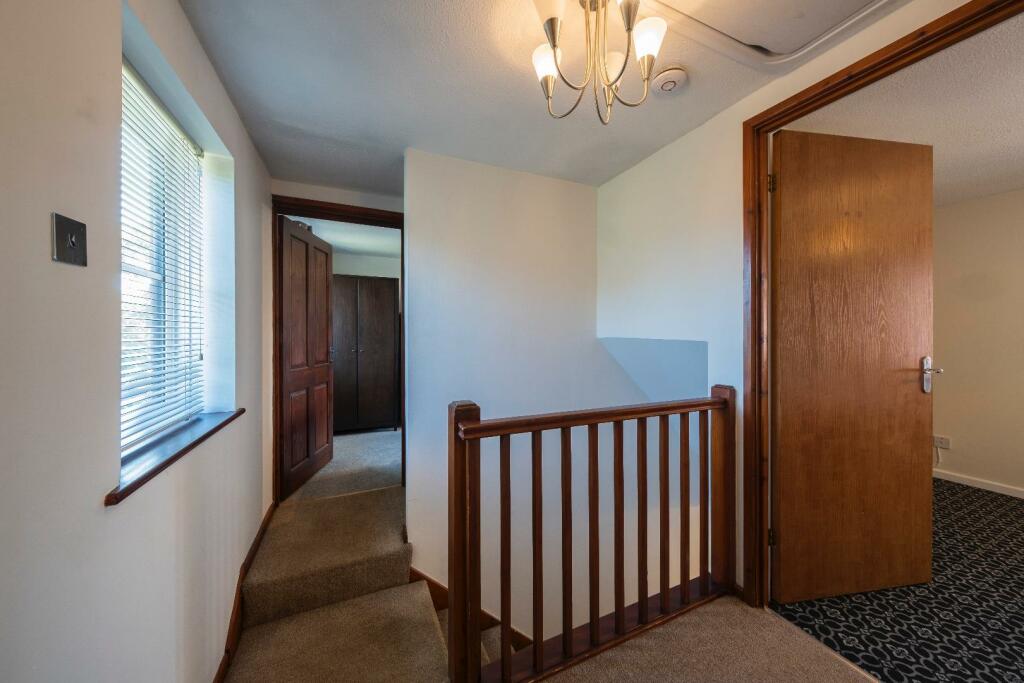 8 Ardens Meadow-019.JPG