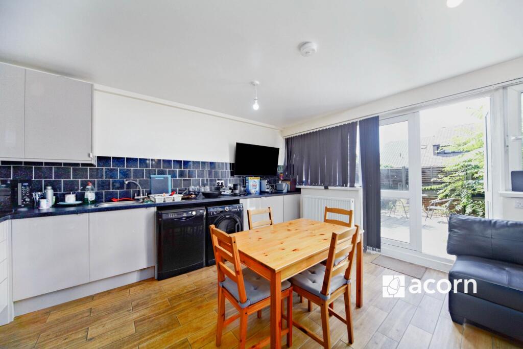 Kitchen (2)