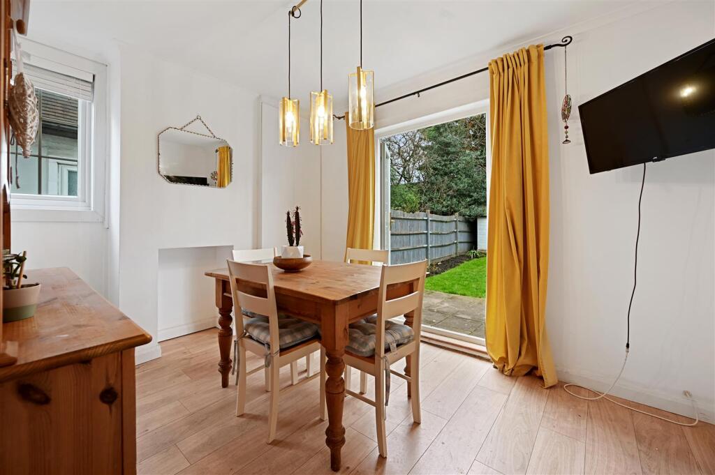 AR- Norbroke Street6.JPG