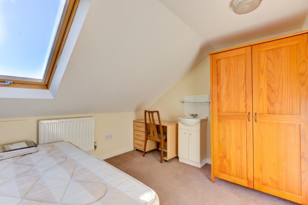 8 Hollingbury Park Avenue Bedroom 6 (2)