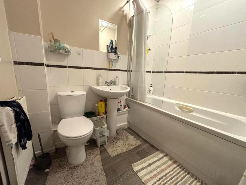 Bathroom.jpeg