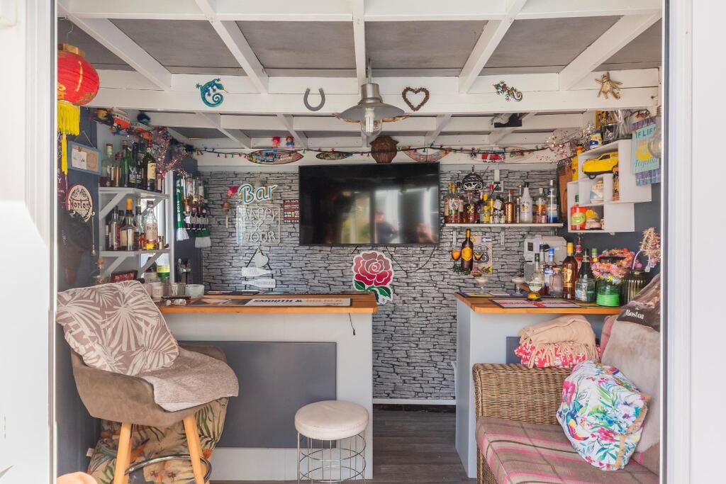 4R8DHE - Garden Room B.jpg