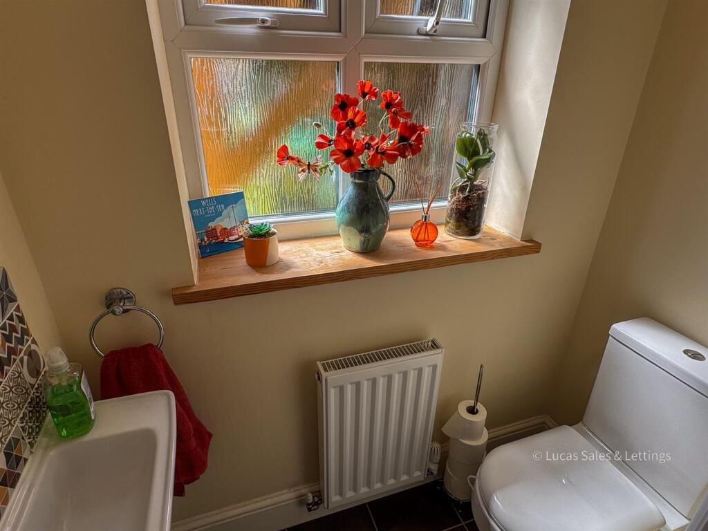 25 Queen Eleanor Rd Geddington-09.jpg