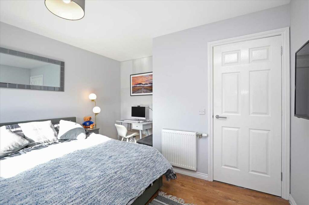 Bedroom One (3)