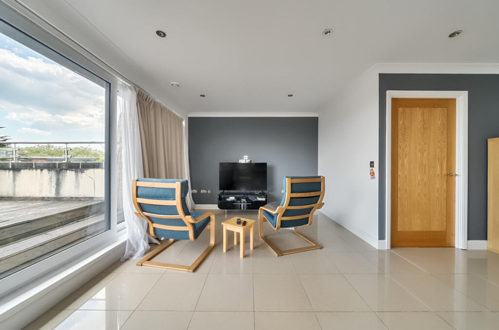 10-681e005f4c519-...