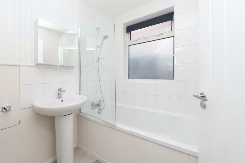 Bathroom.jpeg