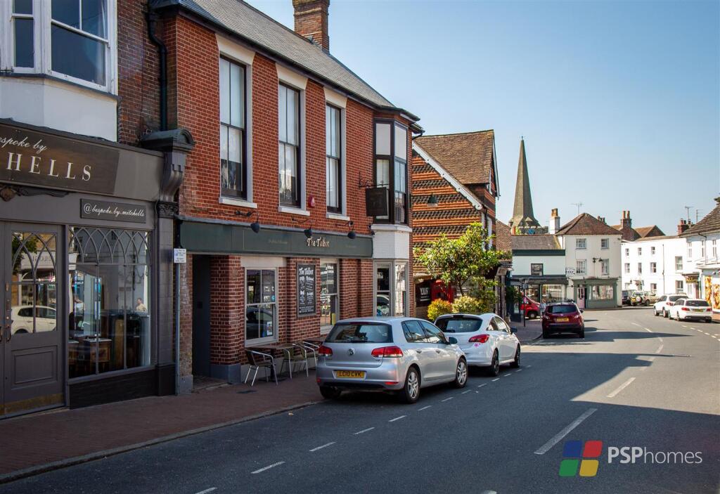 Cuckfield High St2.jpg