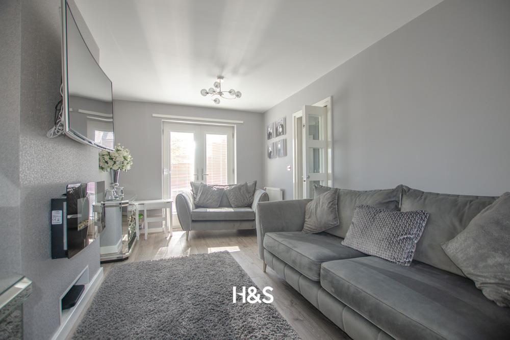 220 Sunderton - Lounge.jpg