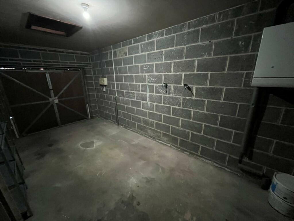 Integral garage.jpg