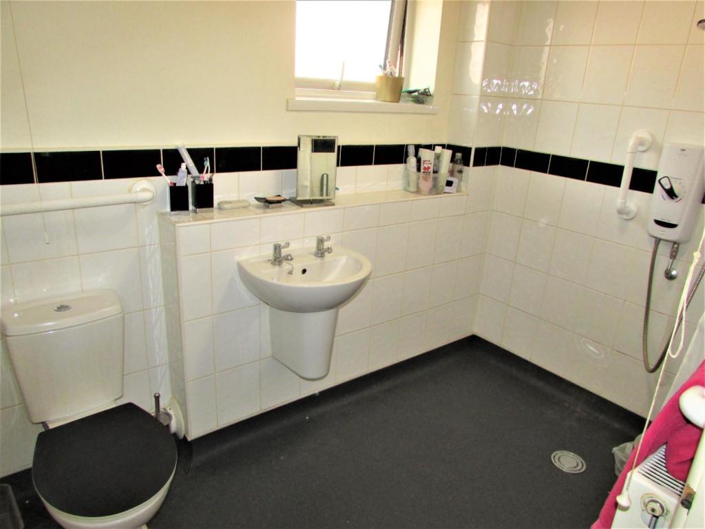 TetlowSt7bath.JPG