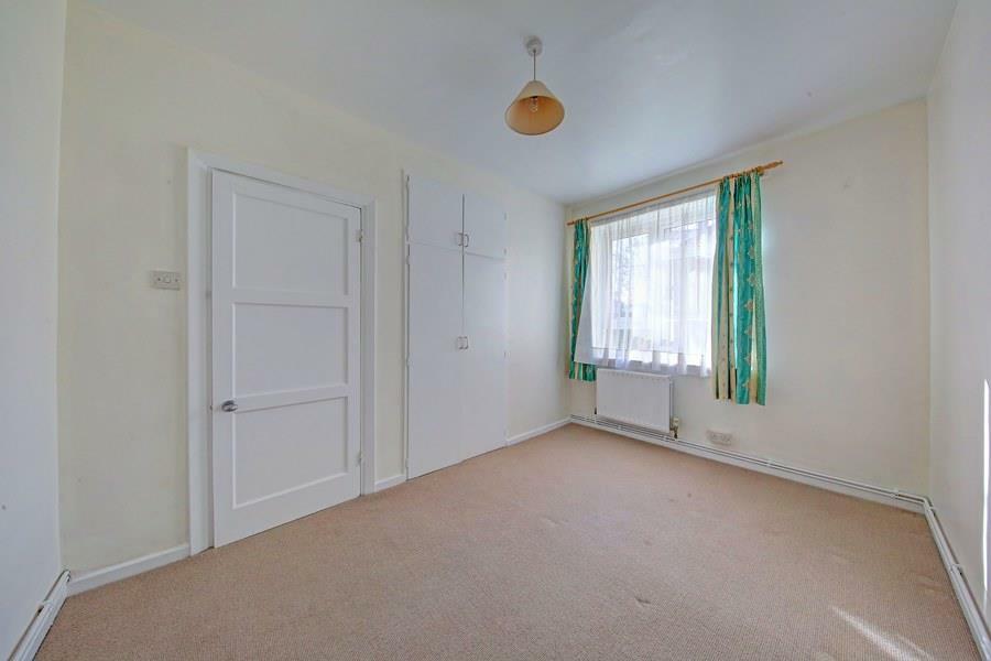2_Heslop_Bedroom118_