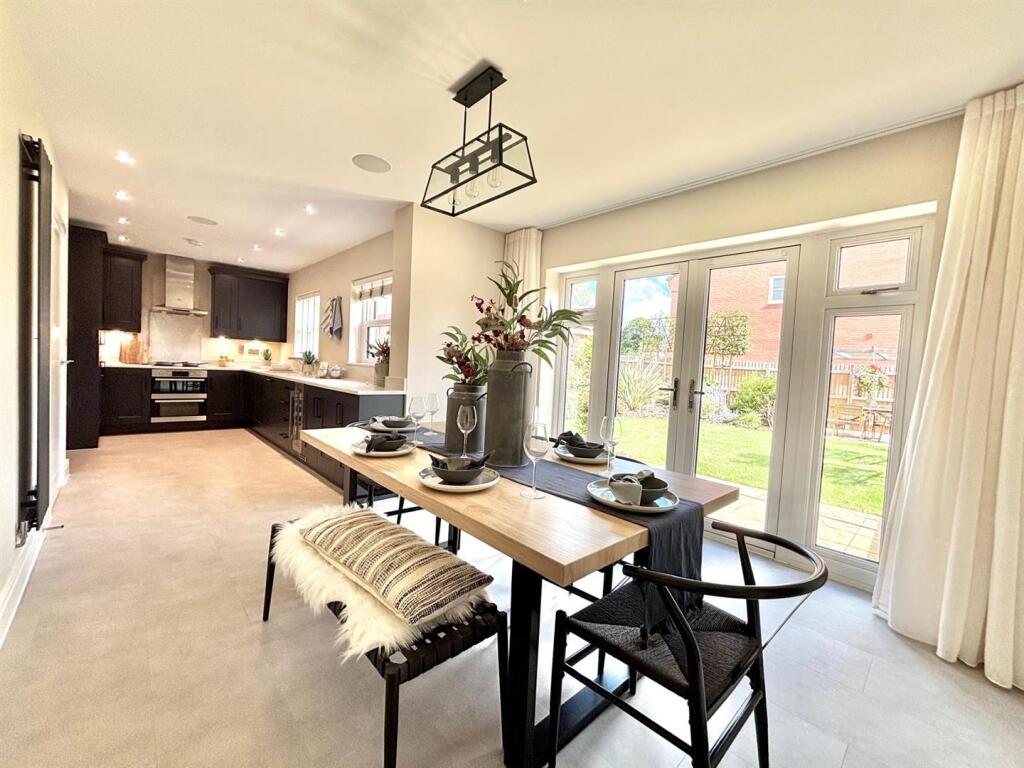 WhatsApp Image 2025-09-15 at 17.00.33_35dd9594.jpg