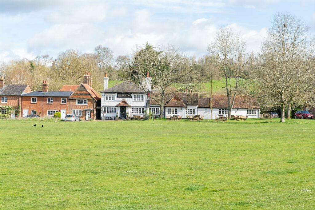 Shamley Green Red Lion PUB