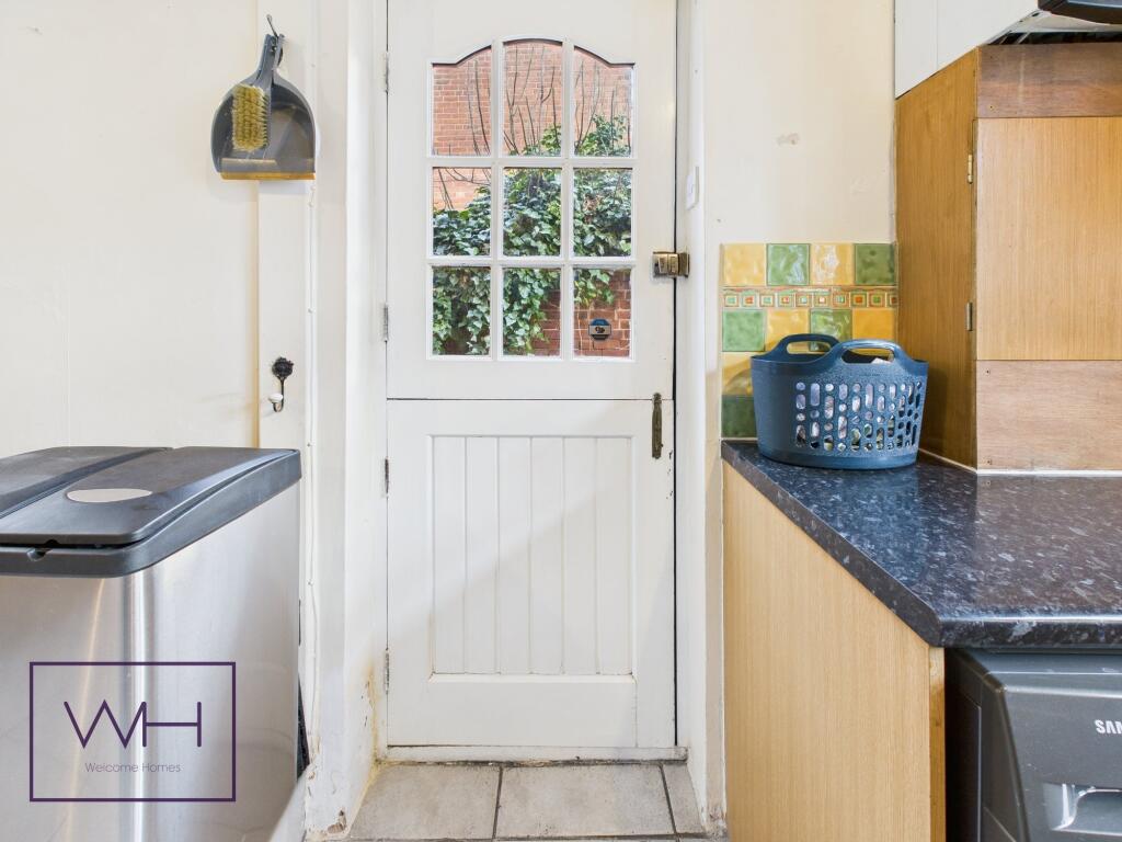 CAM03785G0-PR0217-ST