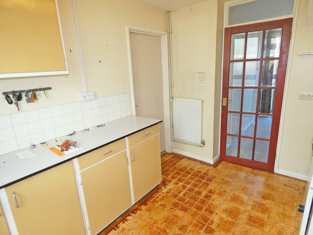 2274kitchen5.jpg