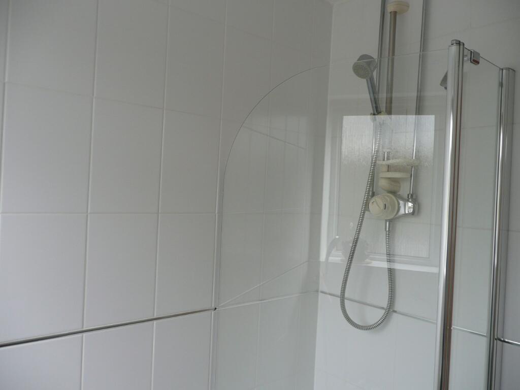 Bathroom Extra Photo