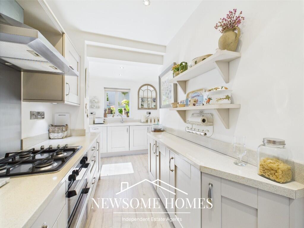 Kitchen/Breakfast RM