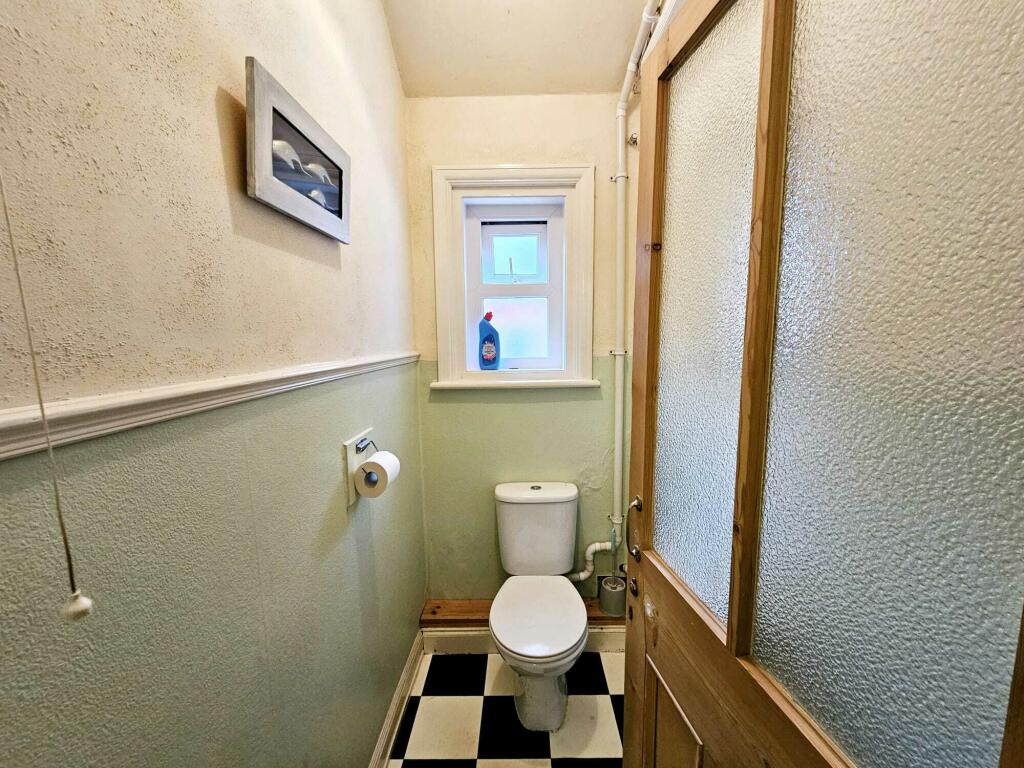 70d6fe68-b85c-4cc8-b719-30973a0e84db