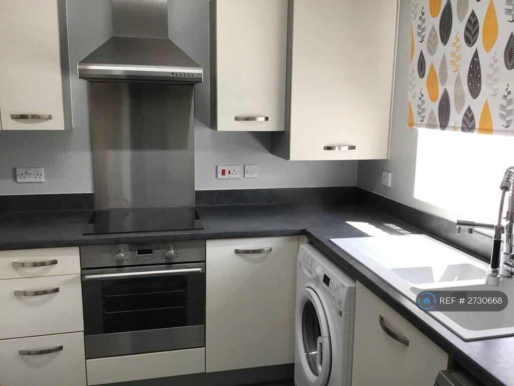 Kitchen 2
