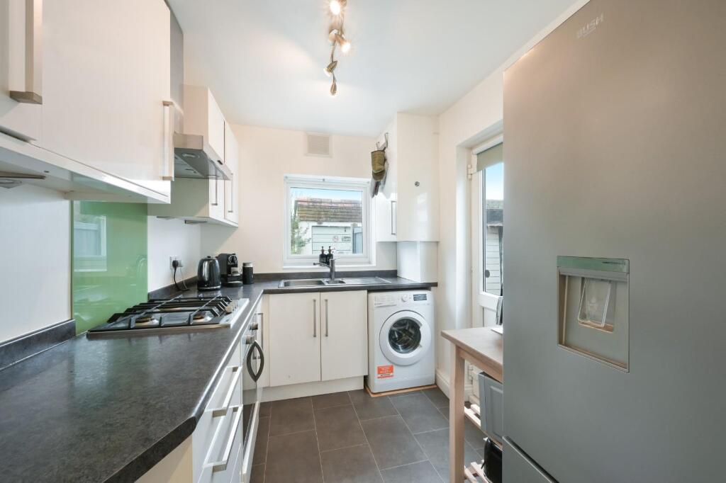 MORTIMER CRESCENT (6).jpg