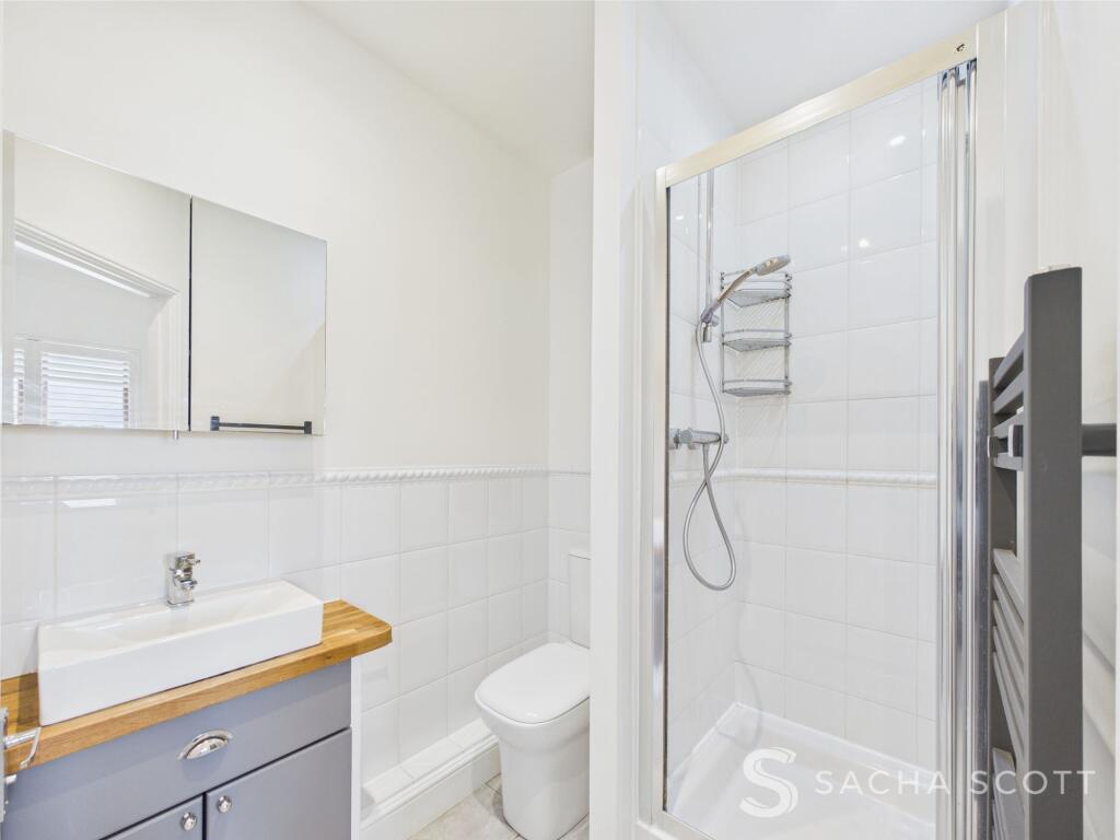 Primary En-Suite
