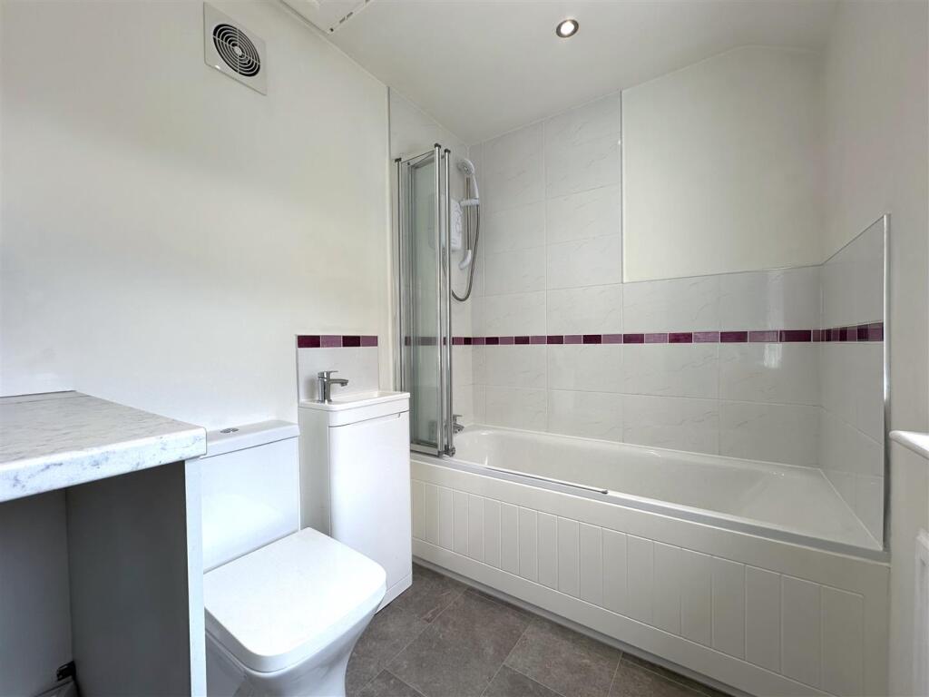 Modern Ground Floor Shower Room 351