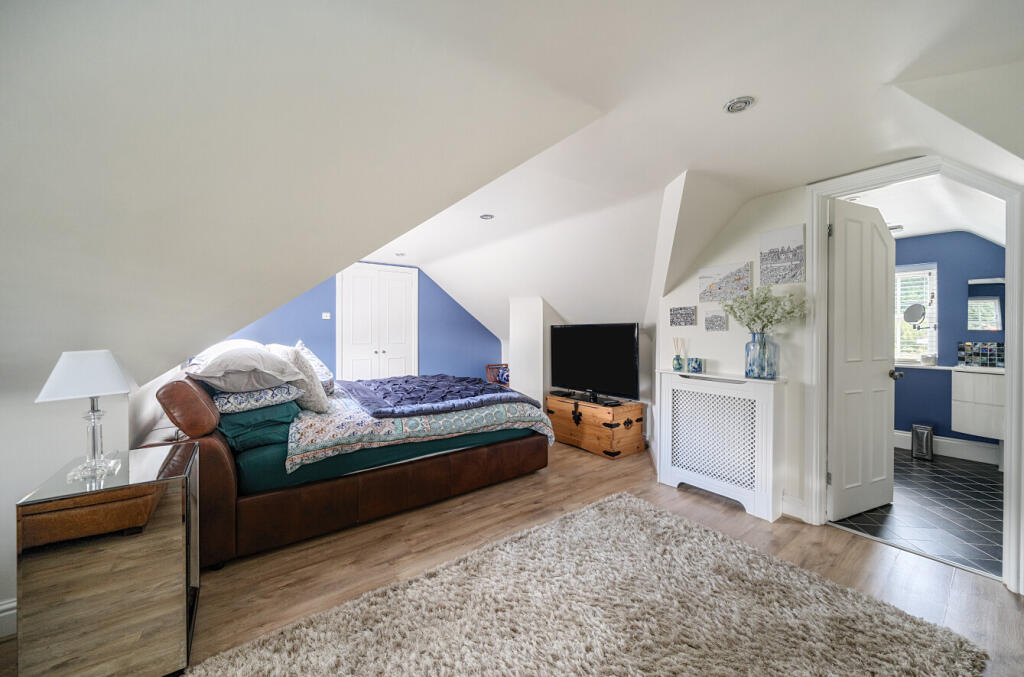 1326217-18-687526...