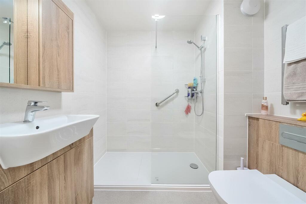 En Suite.jpg