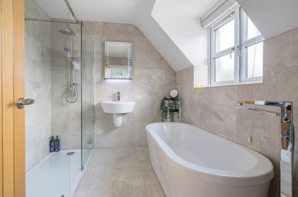 1334149-22-6891e7...