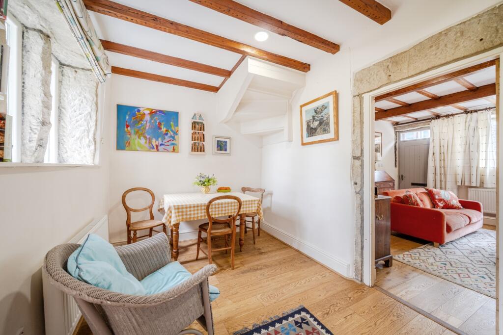 1310096-14-685971eac4ffd