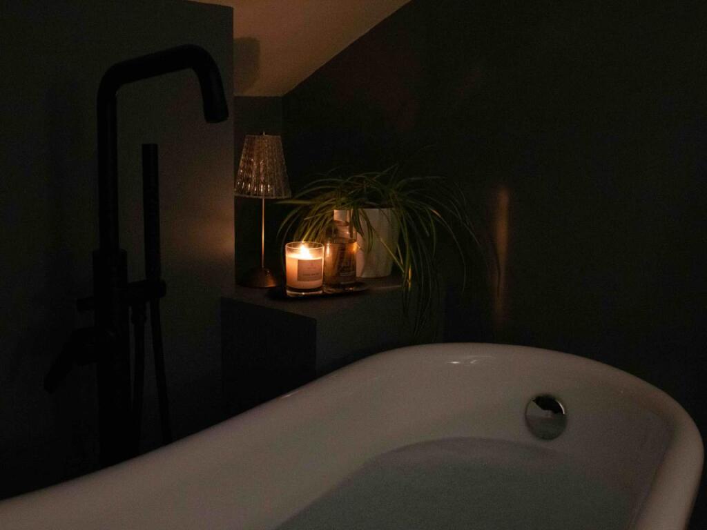 Candlelit Bath