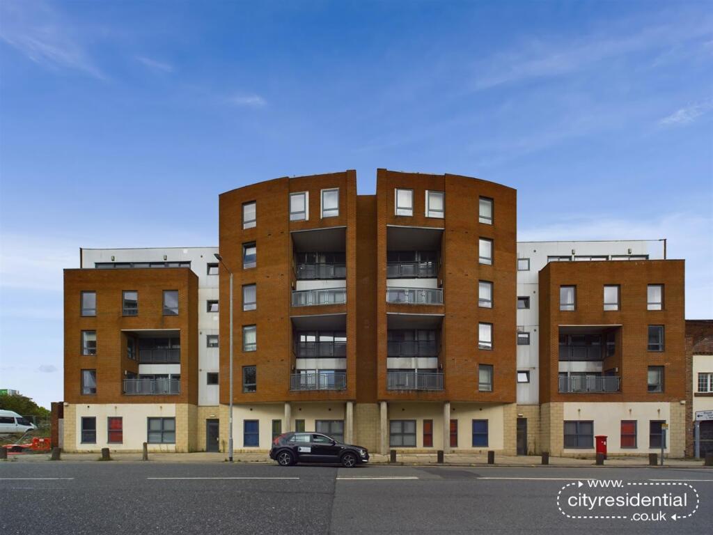 Moss Street External.jpg