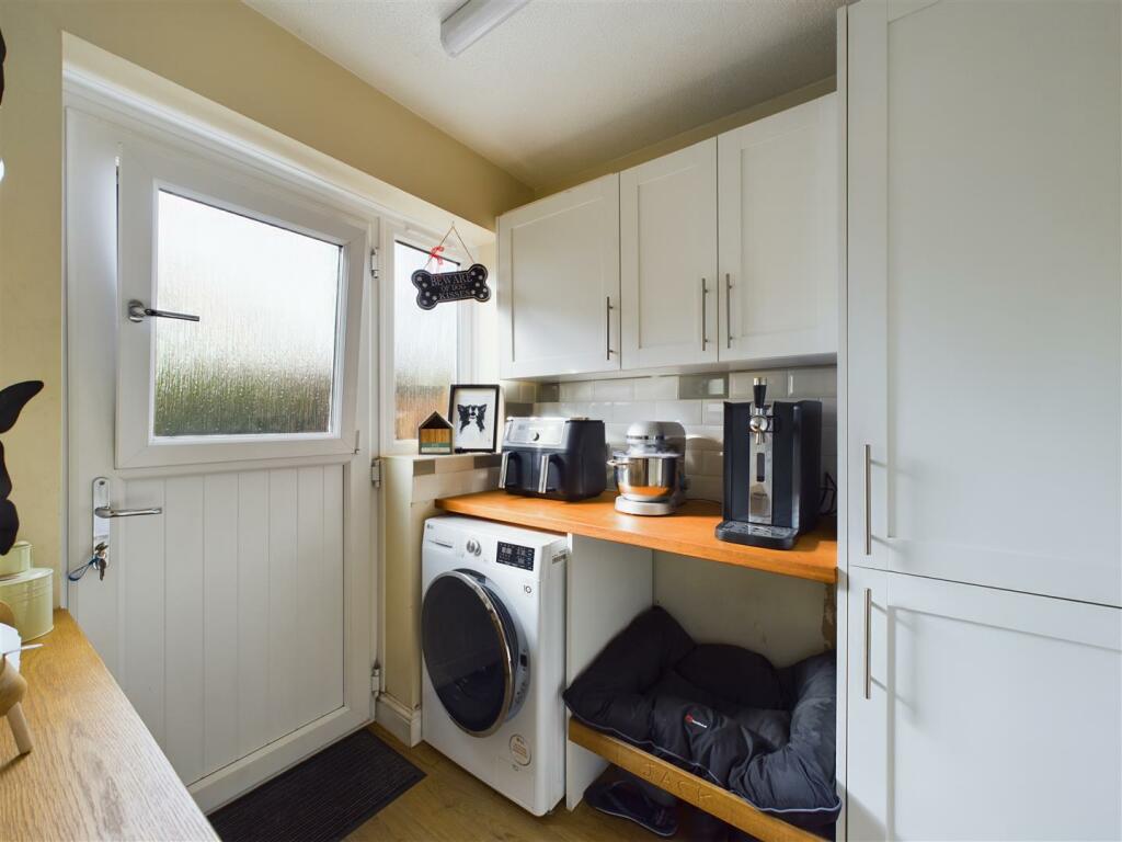 UTILITY ROOM