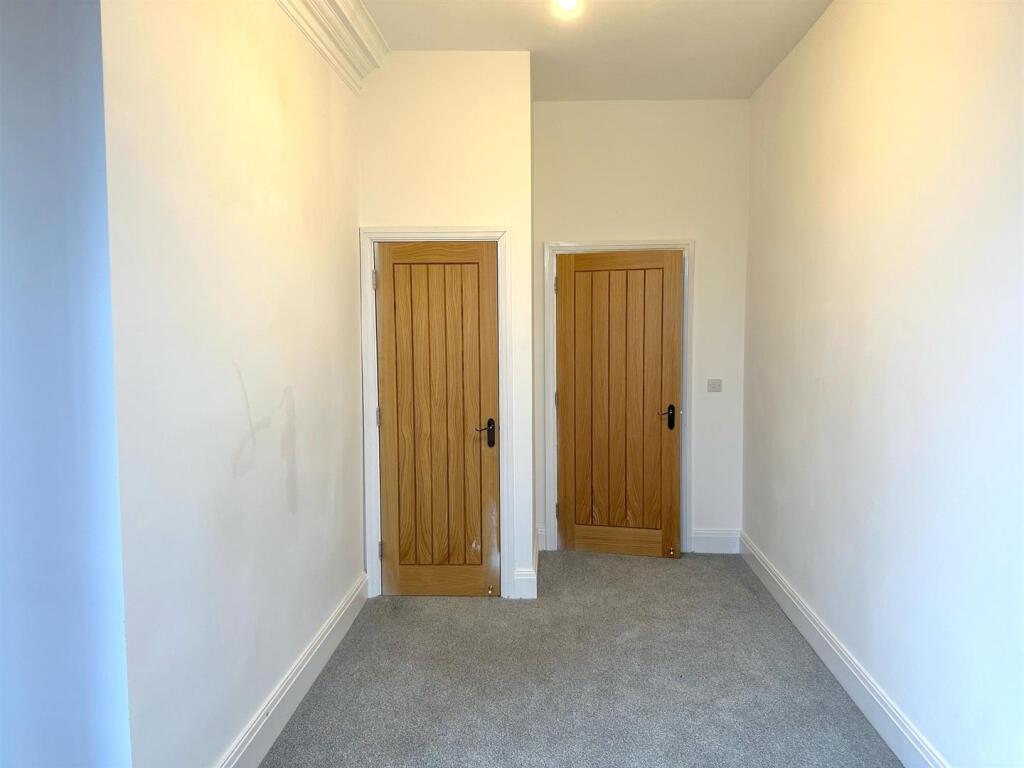 WhatsApp Image 2025-02-19 at 16.40.31_34583297.jpg