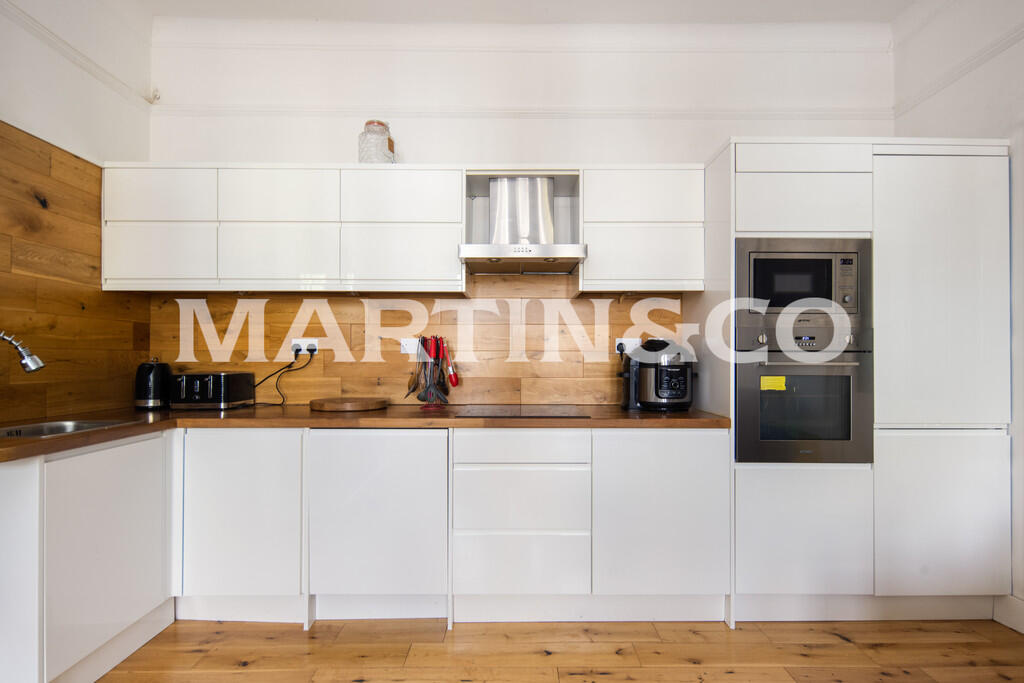 5_Reception Kitch...