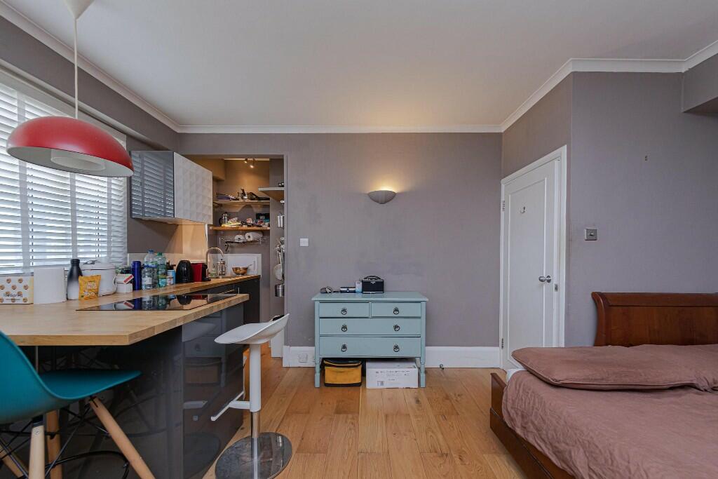 Studio room