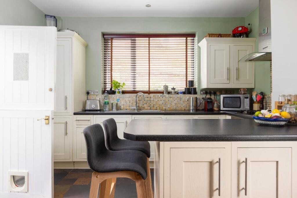 33 Eldon Terrace, BS3-7.jpg