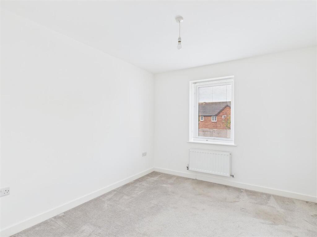 2 Webbs Court - 06.jpg