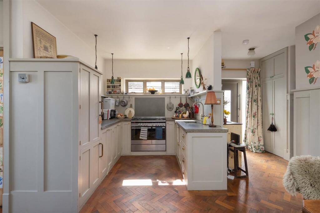 Allan Road, Seasalter, Whitstable